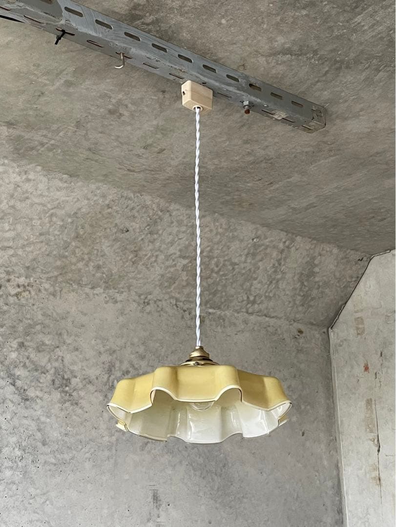 86. 40’s フランスアンティーク　古民家 ガラスシェードペンダントランプ