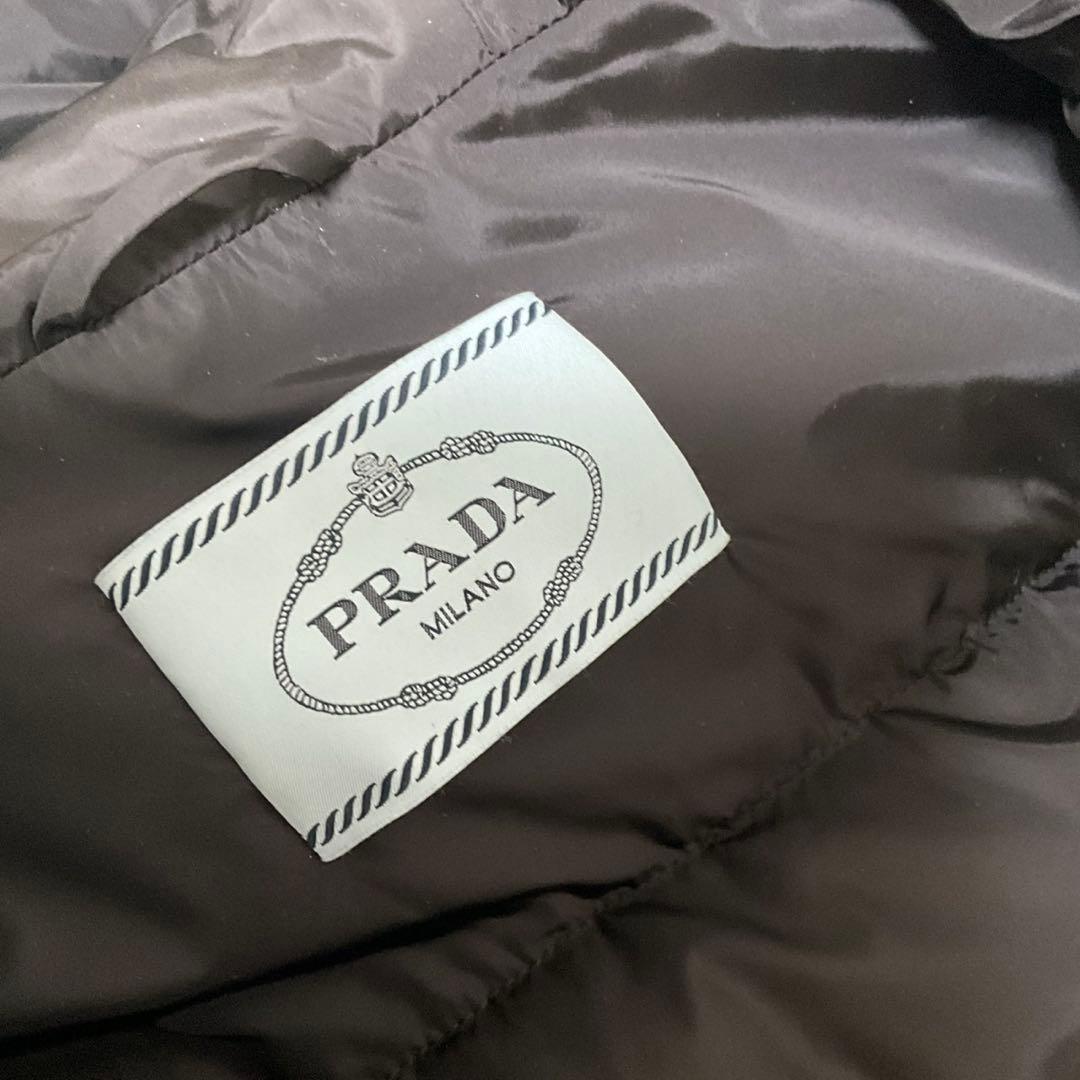 PRADA 290364 ブラック ダウンジャケット 42 美品ベルト付