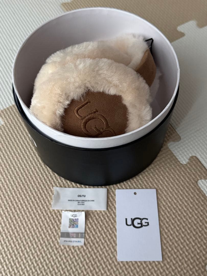 UGG イヤーマフ　chestnut