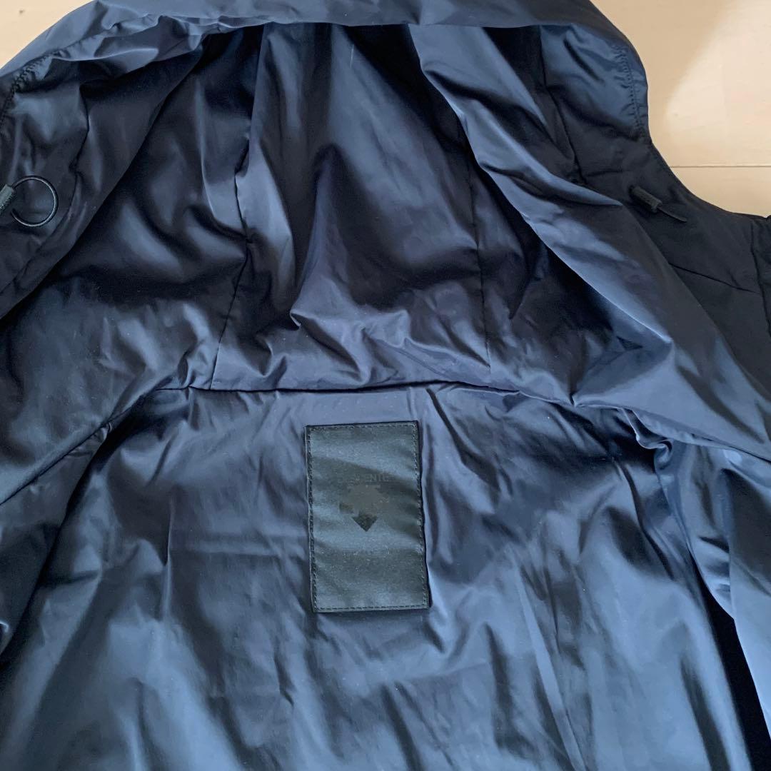 新品未使用　DESCENTE ALLTERRAIN 薄中綿パーカー　レディースＬ