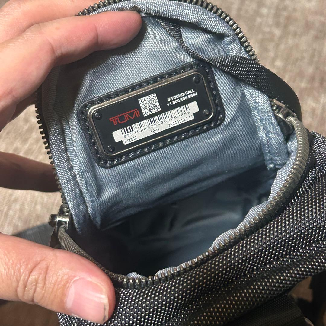 未使用　タグ付き　TUMI ALPHA3 コンパクト・スリング ボディバッグ