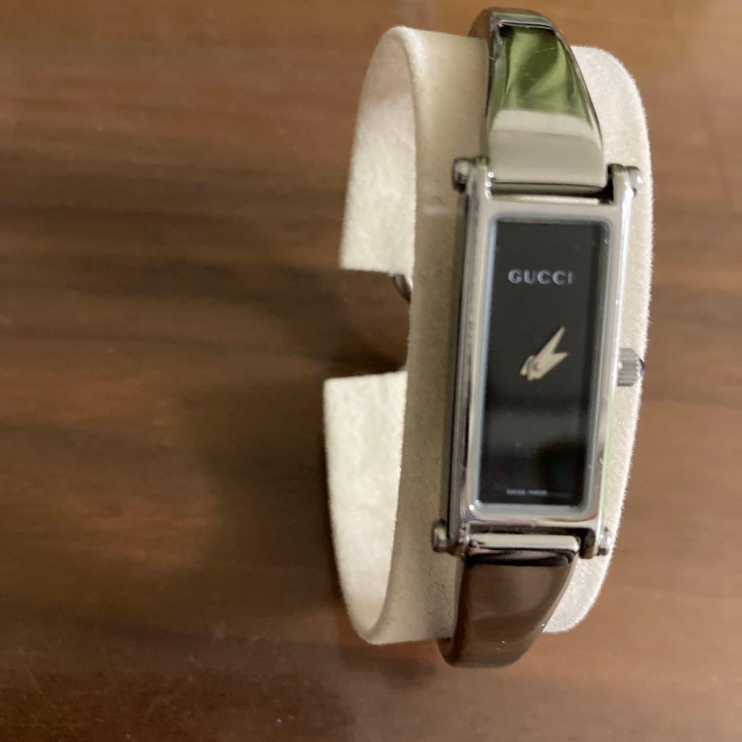 グッチ　腕時計　1500L シルバーバングル