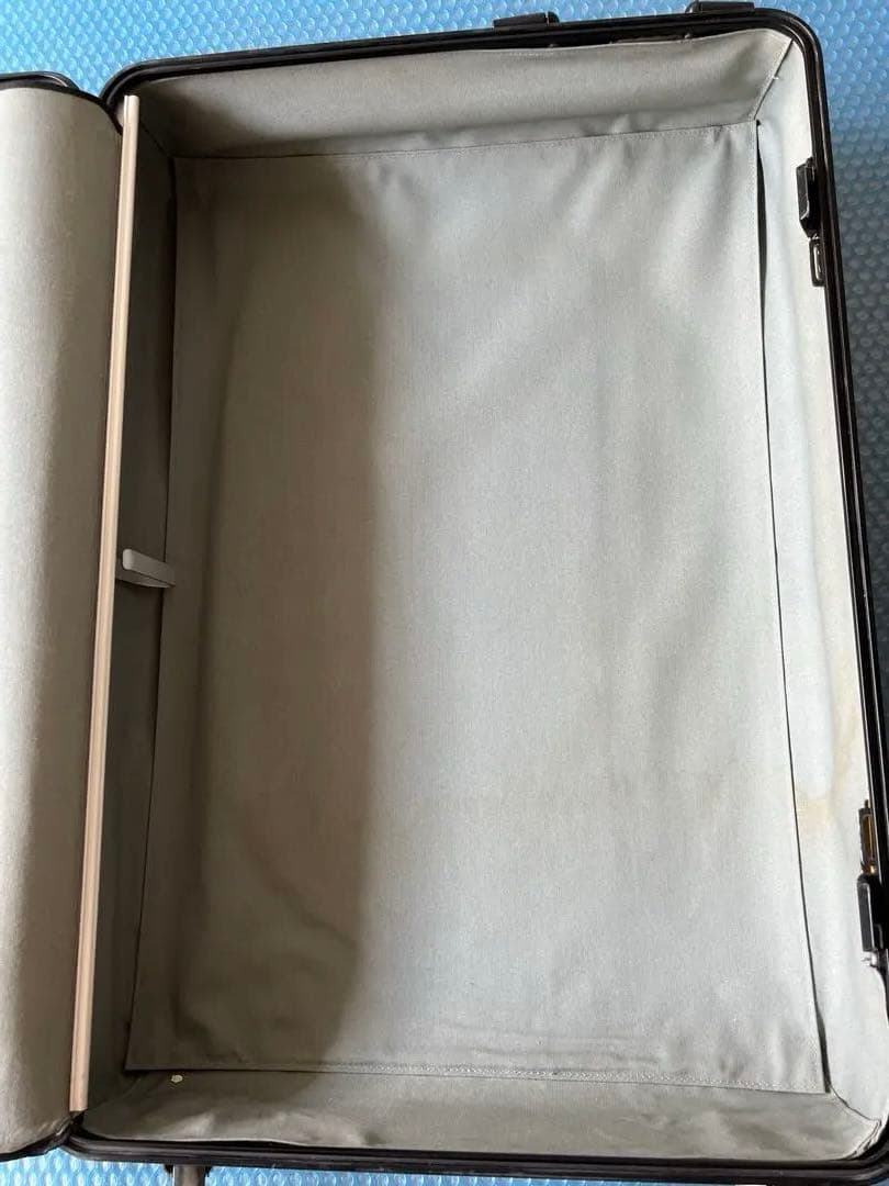 ゼロハリバートン　アルミ製スーツケース　made in USA 4輪キャスター