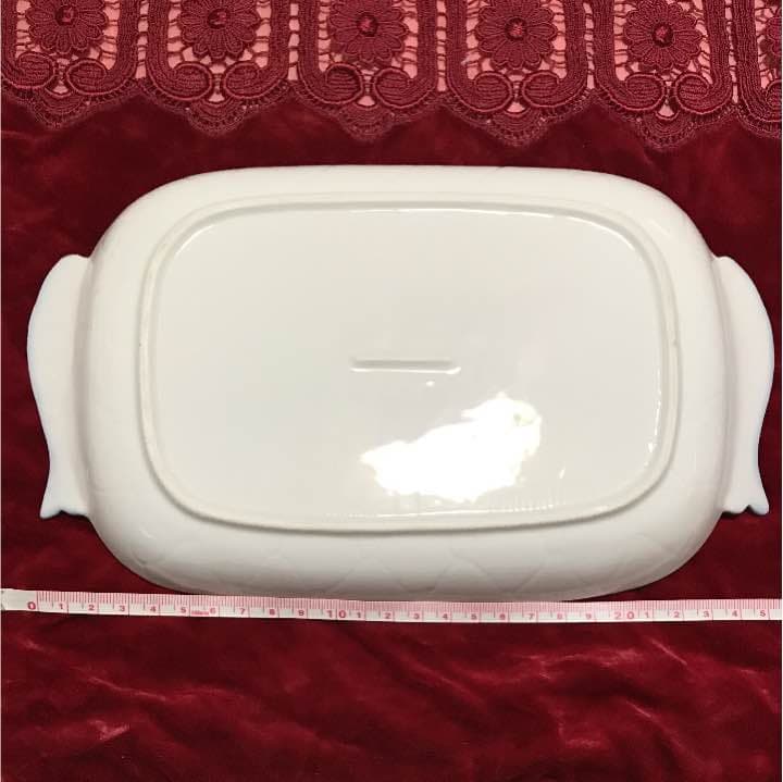 【有田焼 松峰作 和皿 二枚セット】両端に魚のモチーフ 和洋中やデザートにも！