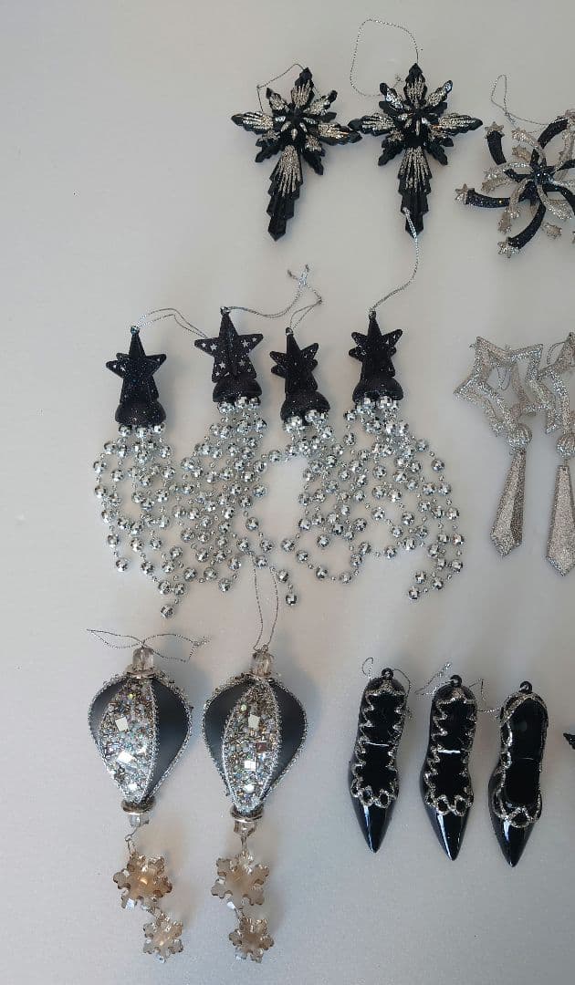 クリスマスツリー 140cm シルバー オーナメント付 メタル ハロウィンツリー