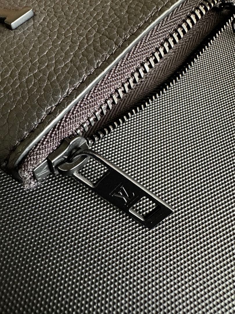 早い者勝ち‼️美品LOUISVUITTON ルイヴィトン　ケース財布出品あり