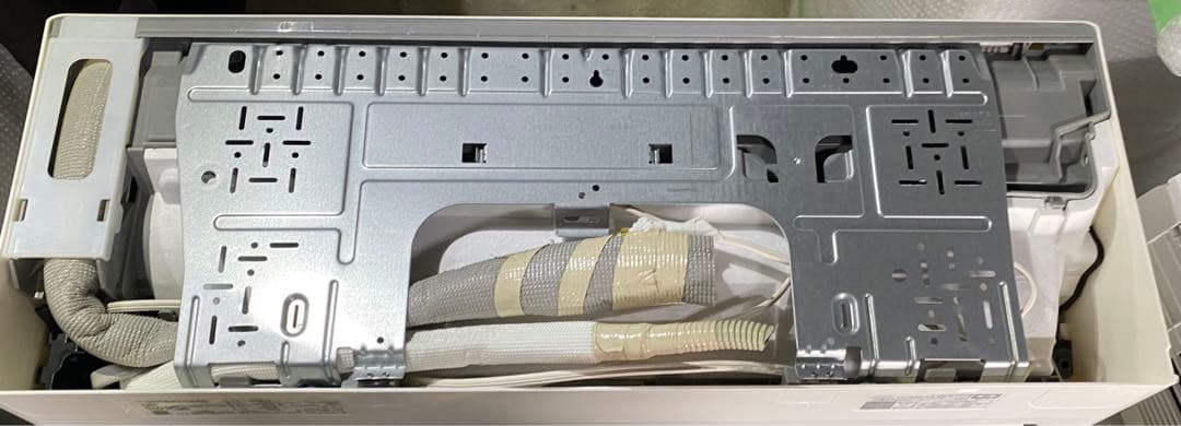 ダイキン　ルームエアコン　AN22ZFSK-W 2022年製　100V 6畳