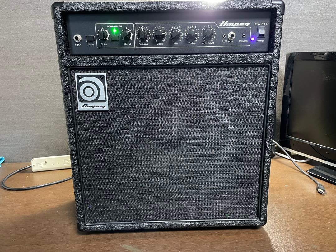Ampeg BA-110 ベース用アンプ