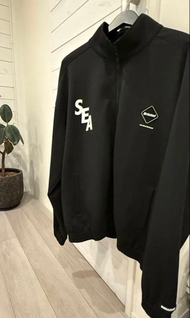 FCRB ×WIND AND SEA トラックジャケット新品　ブリストルSOPH