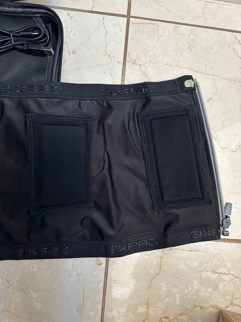 【美品】MTG SIXPADパワースーツコアベルトSE-BS-14C-LサイズL