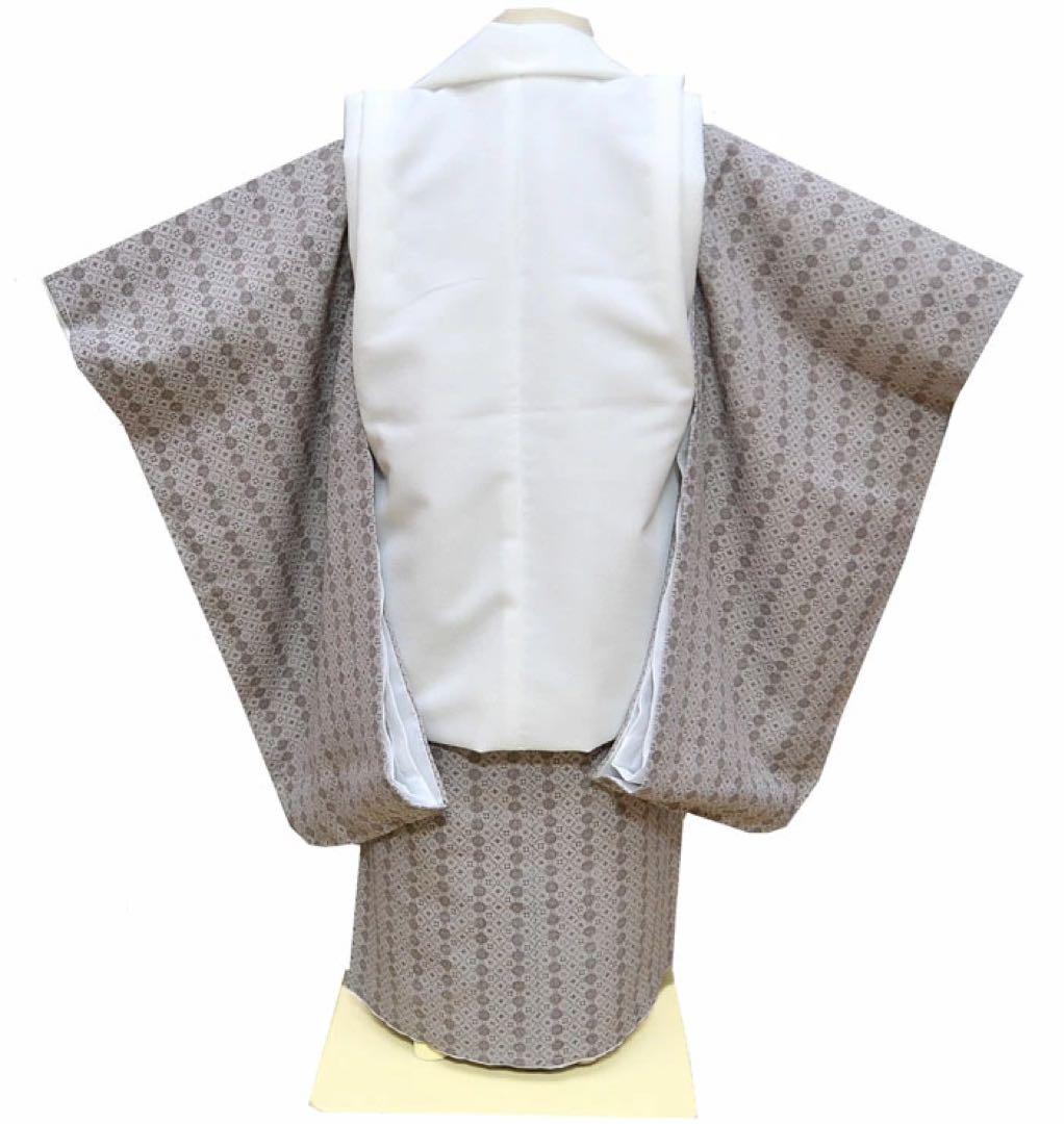 半額　1点のみ　七五三 着物 3歳 男の子 被布セット 白　グレー　刺繍柄