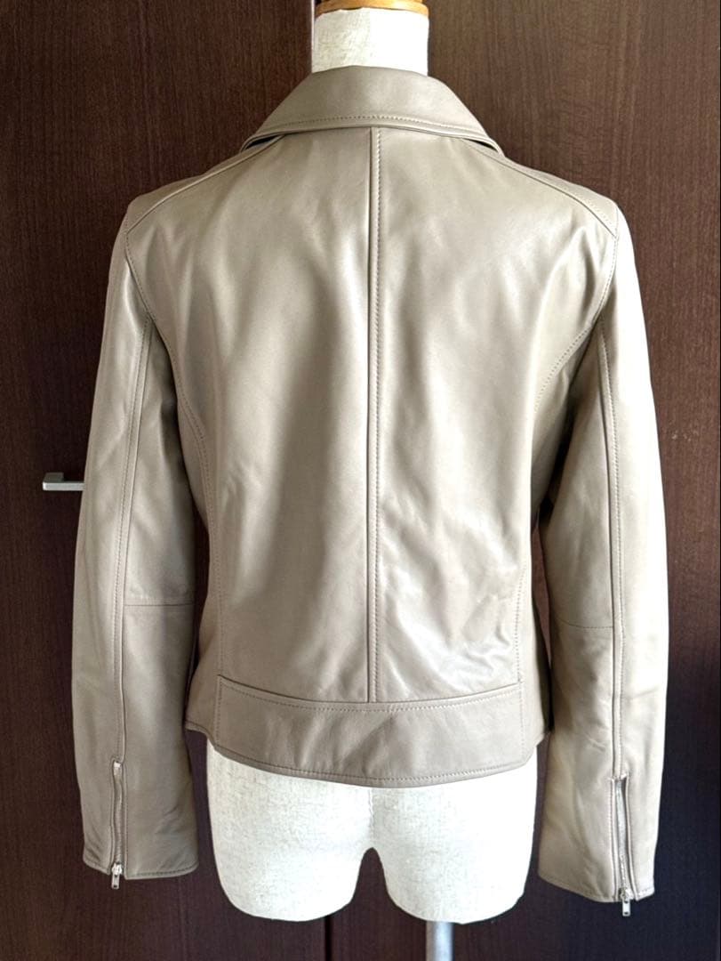 「美品」23区　レザージャケット　ダブルライダース　ラムレザー羊革　L　ベージュ