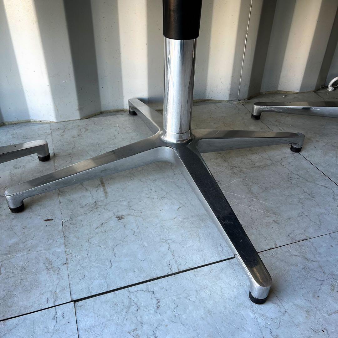 取付無料！ヴィトラ ソフトシェルチェア フォースターベース オフィスチェア4脚