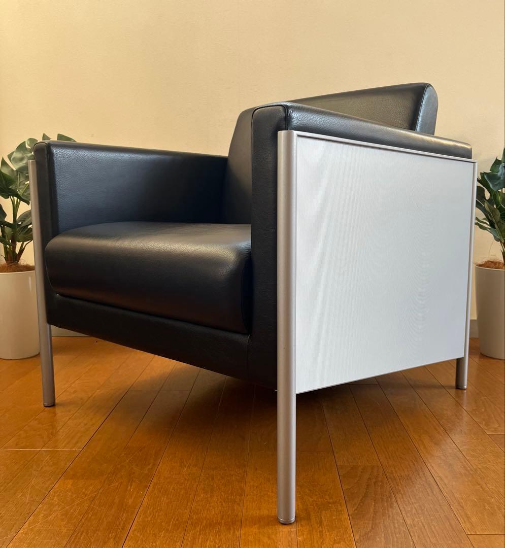 イトーキ　MEZZO ラウンジチェア　① 本革　21万　モダン　シングルソファ