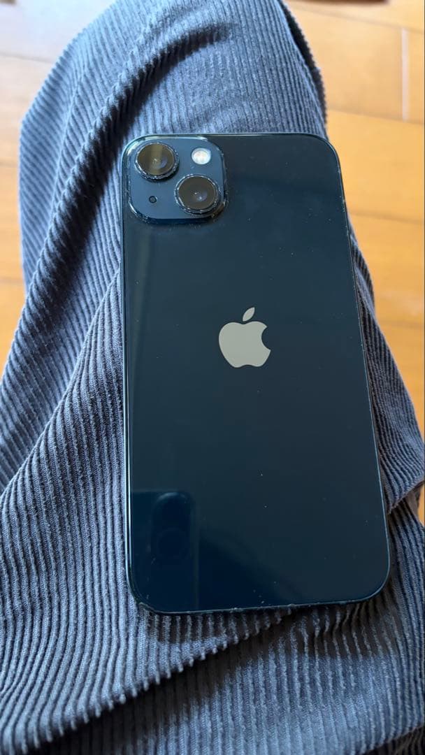 Apple iPhone 13 ミッドナイト　本体