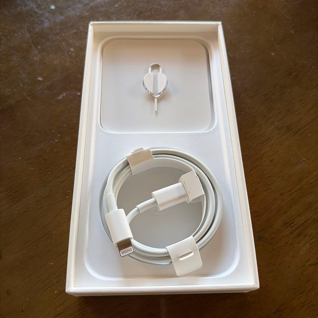 Apple iPhone 13 ミッドナイト　本体