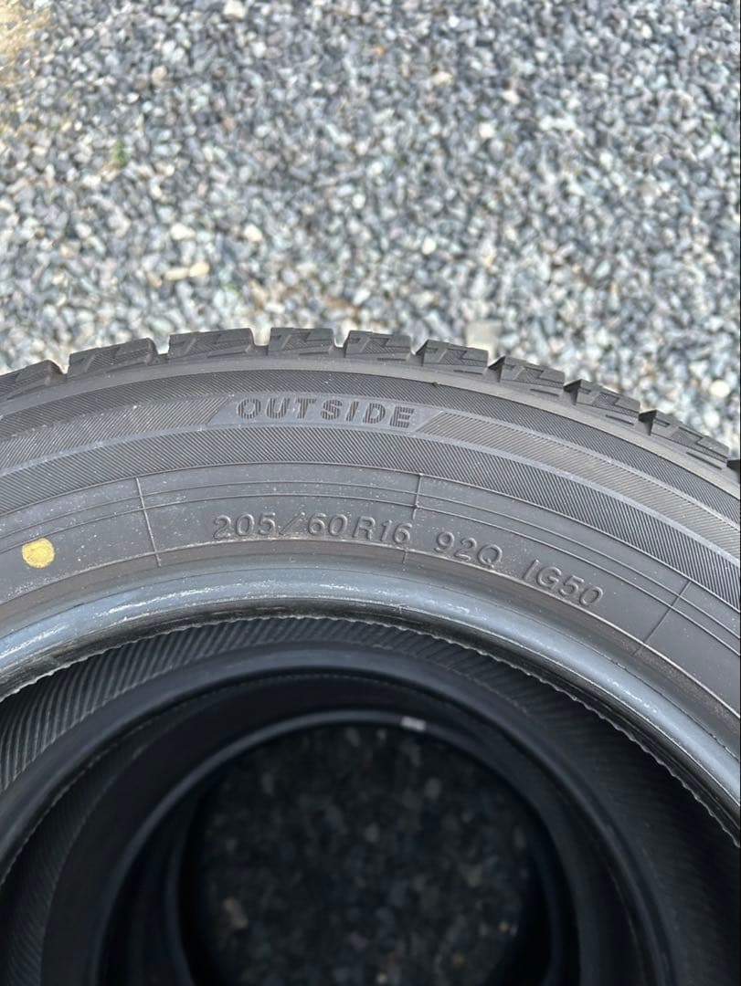 ヨコハマ IG50 PLUS 205/60R16 スタッドレス4本