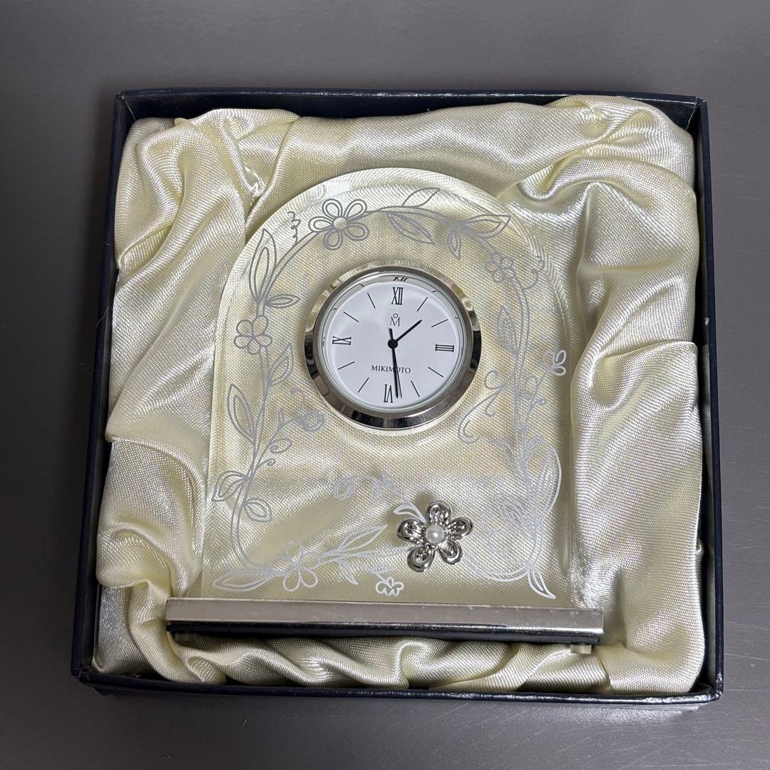 【MIKIMOTO】花柄エングレービング 置時計