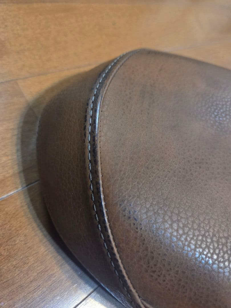 y*n様 R nine T scrambler 純正シート