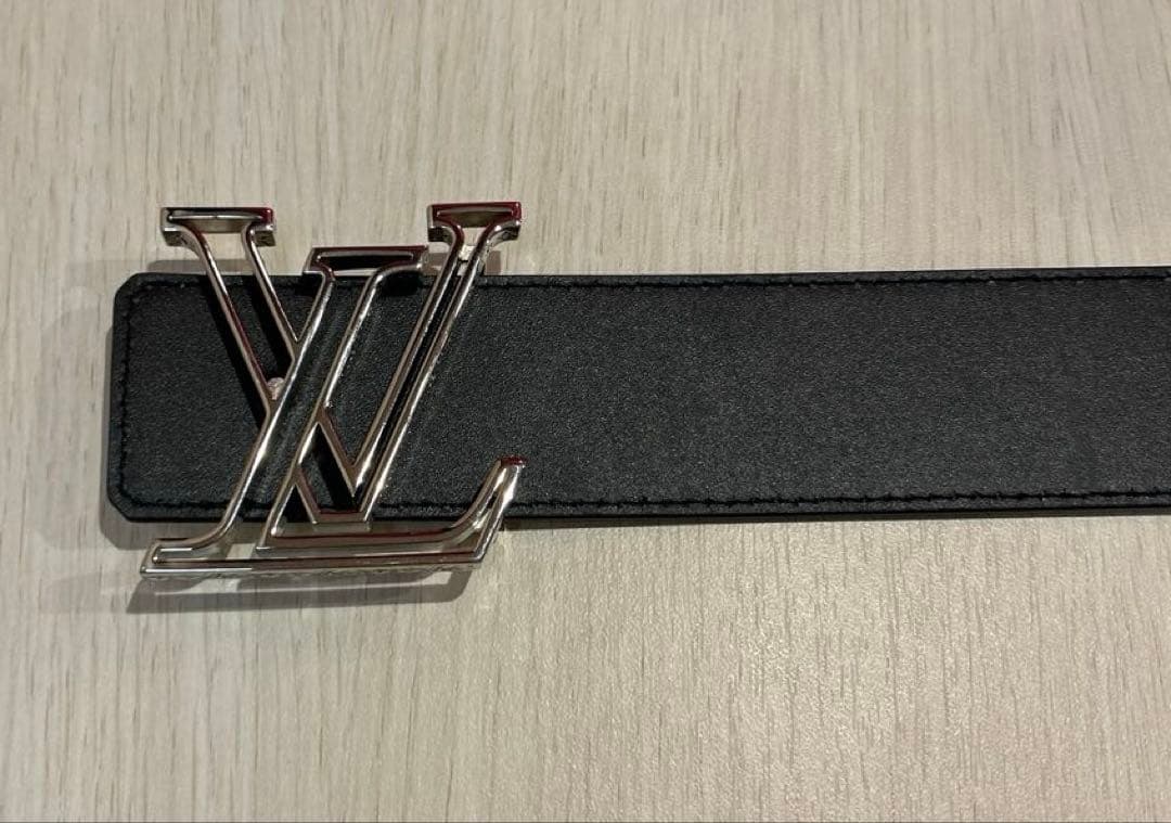 ルイヴィトン　新品ベルトLVバックル　リバーシブル　ホワイト　ブラック