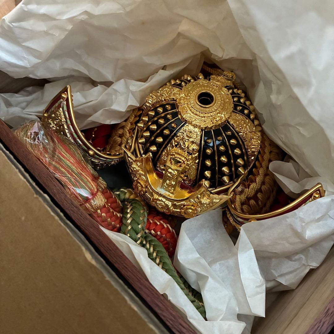 新品！吉徳大光 五月人形 正絹 兜床飾り 桐箱 アヤメ オルゴール付