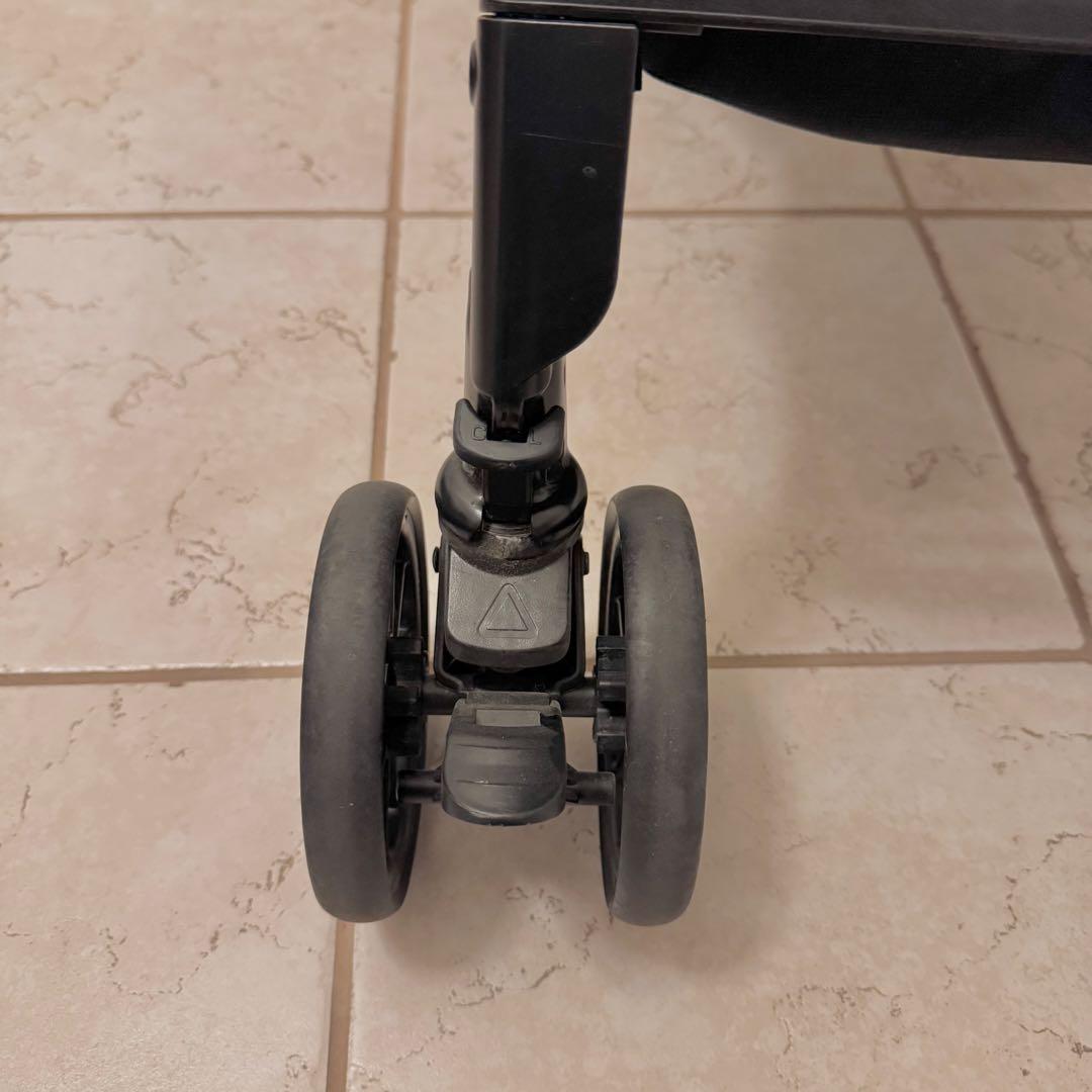 【✨極美品✨】combiスゴカル 4キャスcompactエッグショック HH