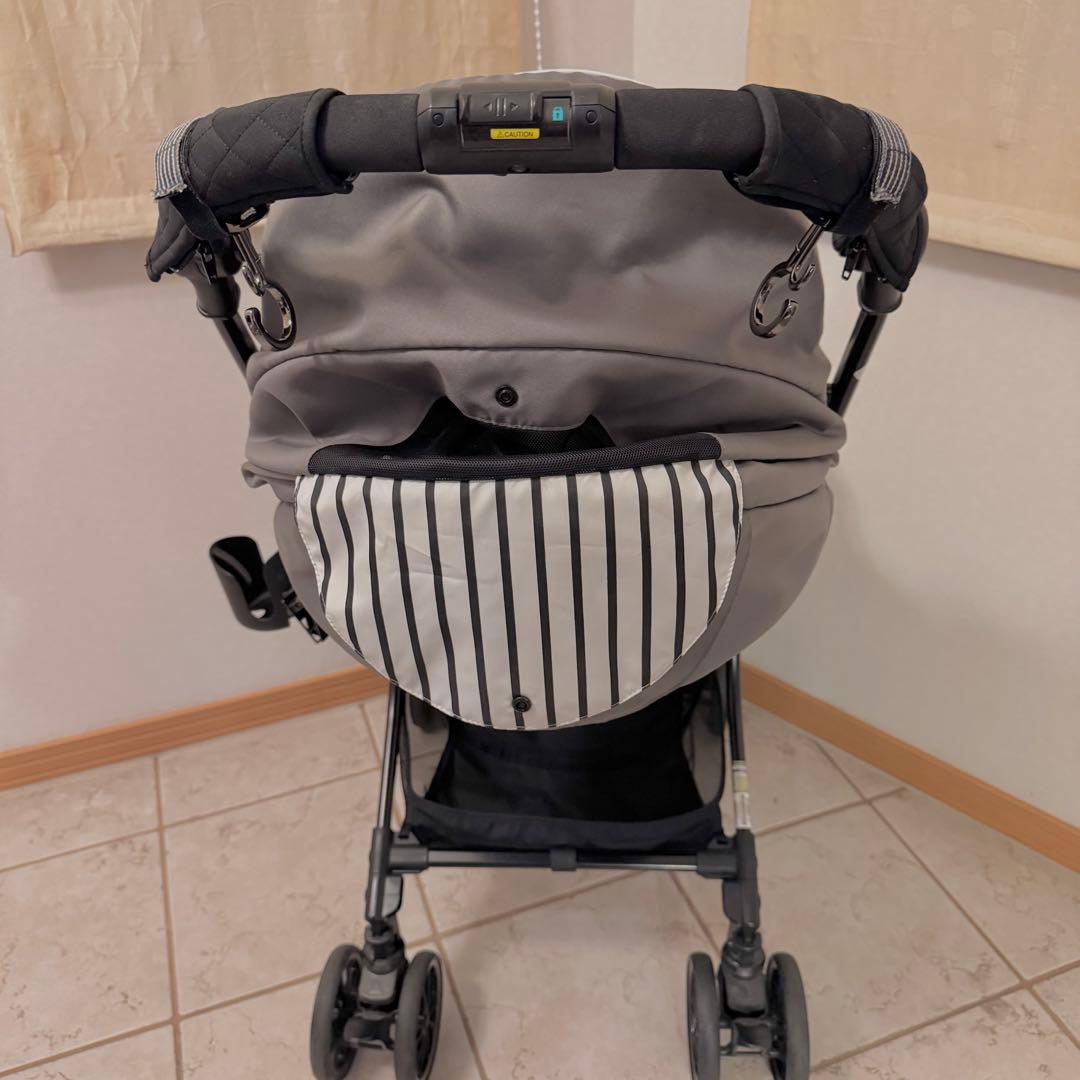 【✨極美品✨】combiスゴカル 4キャスcompactエッグショック HH