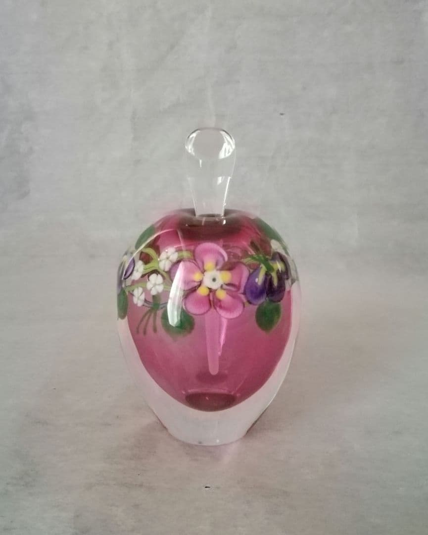ZelliqueStudio　色ガラス花文パフュームボトル　香水瓶　アートガラス
