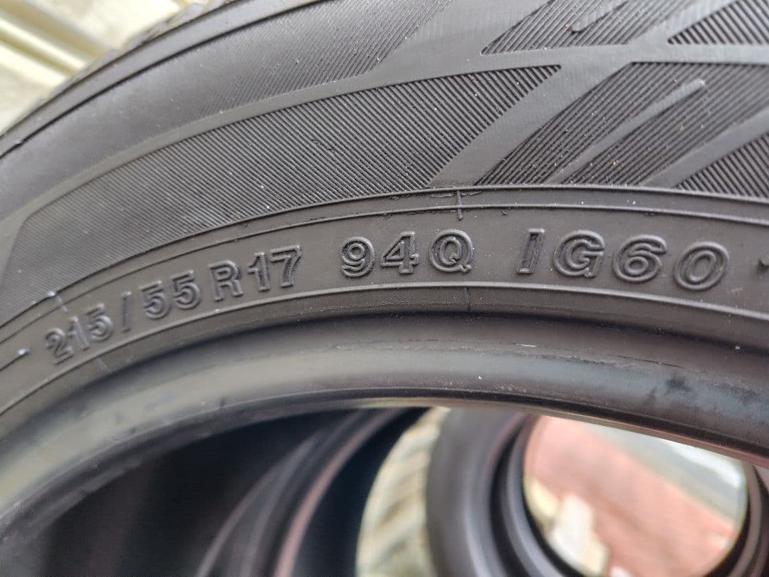 ヨコハマ アイスガード IG60 215/55R17 8分山２本セット