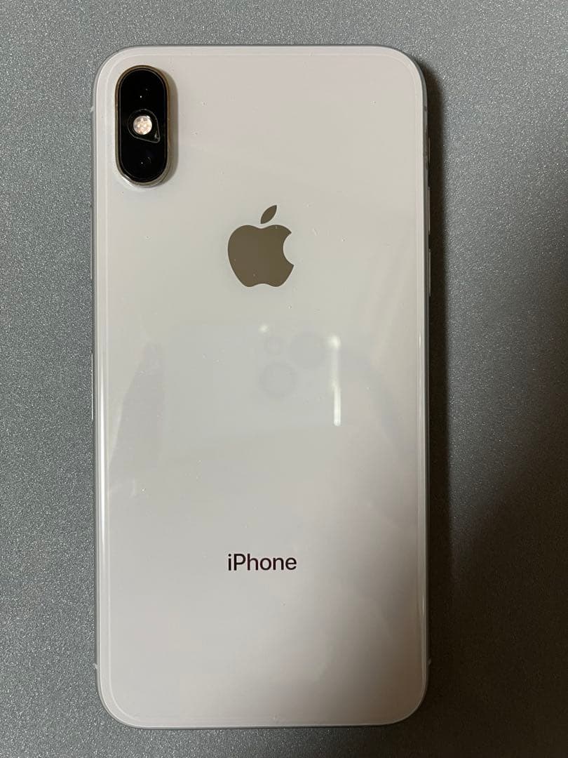 Apple iPhone Xs 256gb シルバー 本体