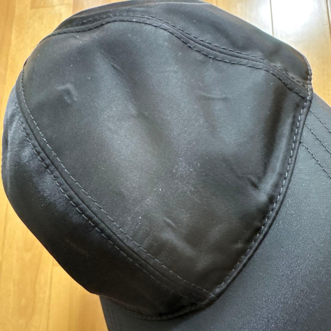 PRADA ブラックナイロンキャップ