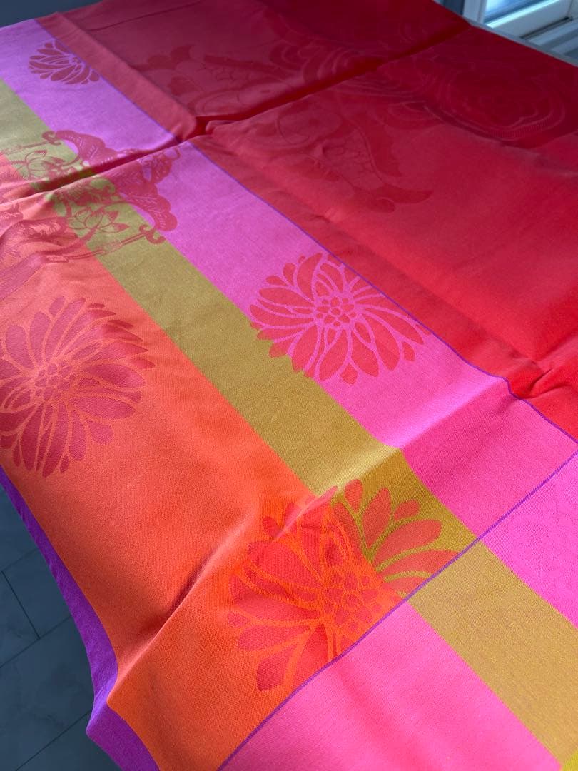 Jacquard 花模様テーブルクロス