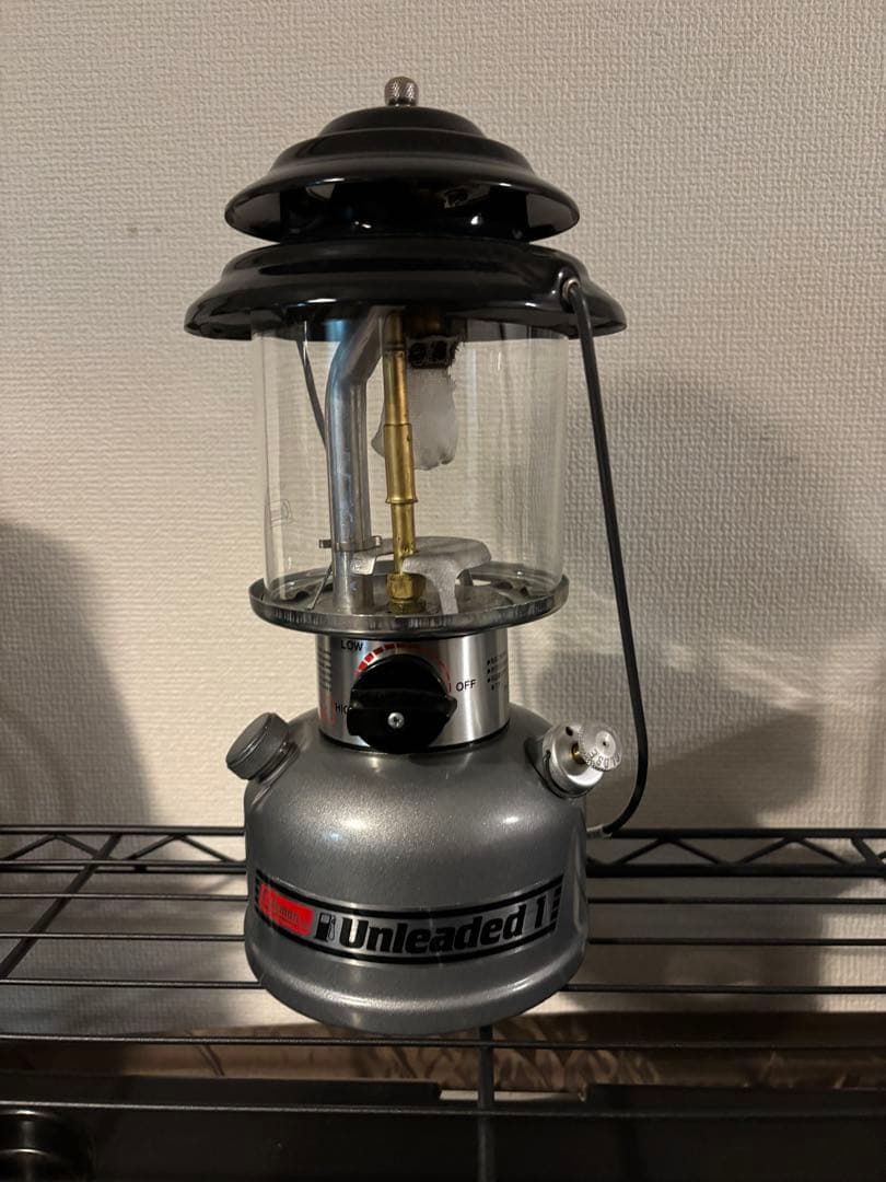 コールマン　Unleaded II ランタン シルバー　ケース付き