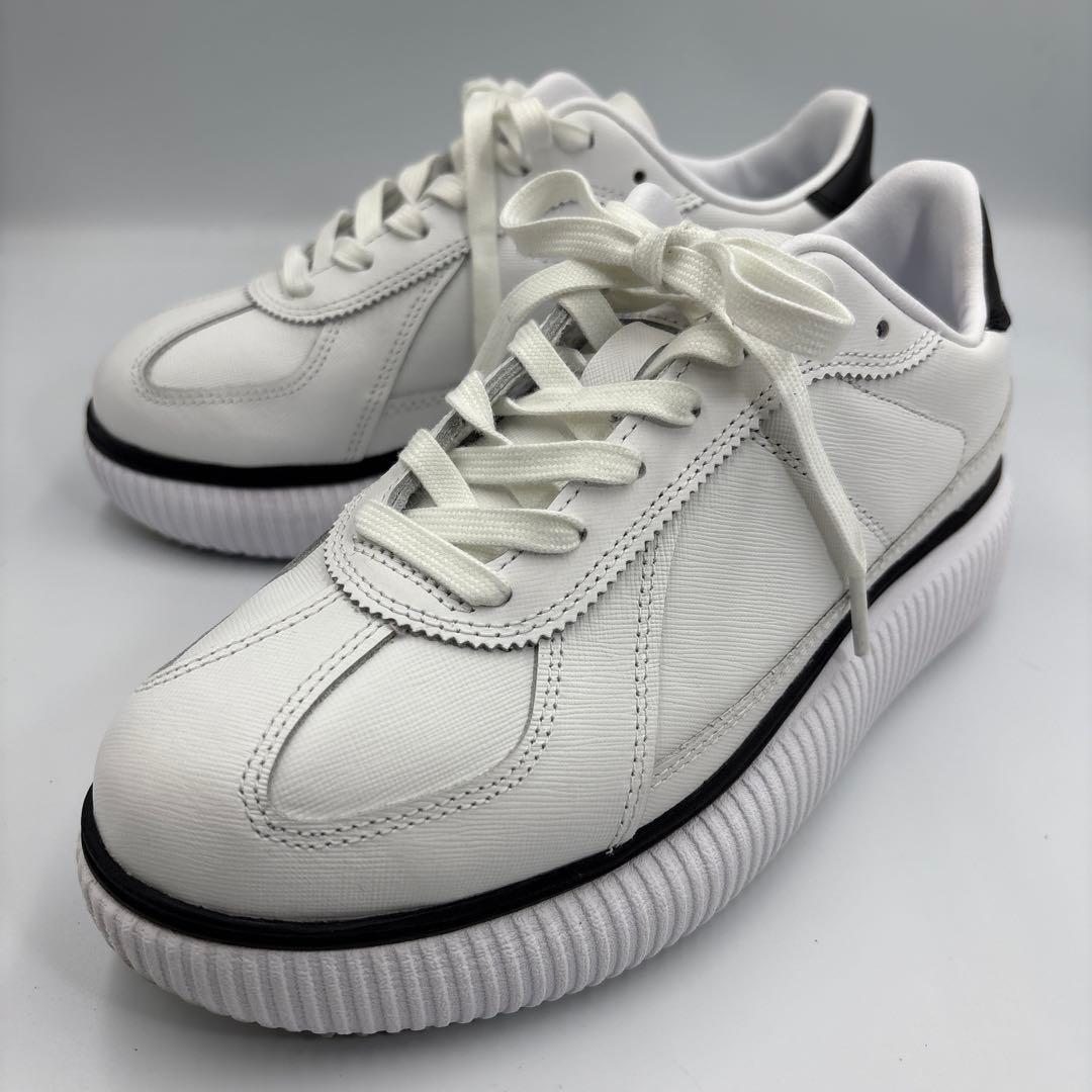 極美品✨オニツカタイガー　デレシティ　ホワイト×ブラック　厚底　スニーカー　人気