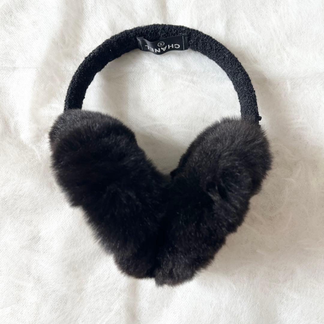 シャネル　イヤーマフ　カメリア　ココマーク　ツイード　ラパンファー　黒　ブラック