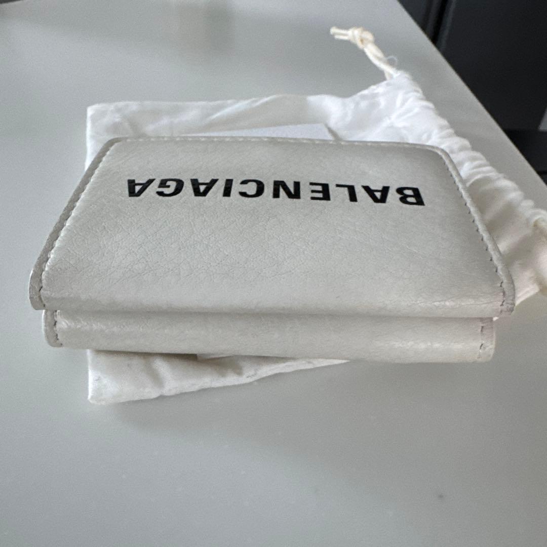 BALENCIAGA ホワイト三つ折り財布　最終値下げ