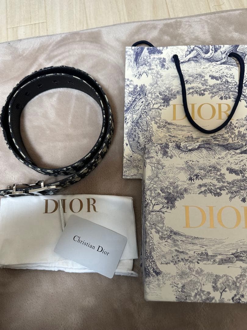Christian Dior CDロゴベルト