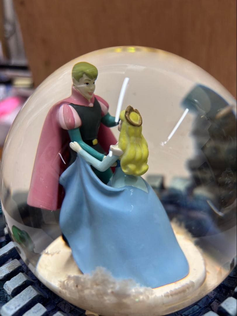ディズニー スノードーム 眠れる森の美女 オルゴール