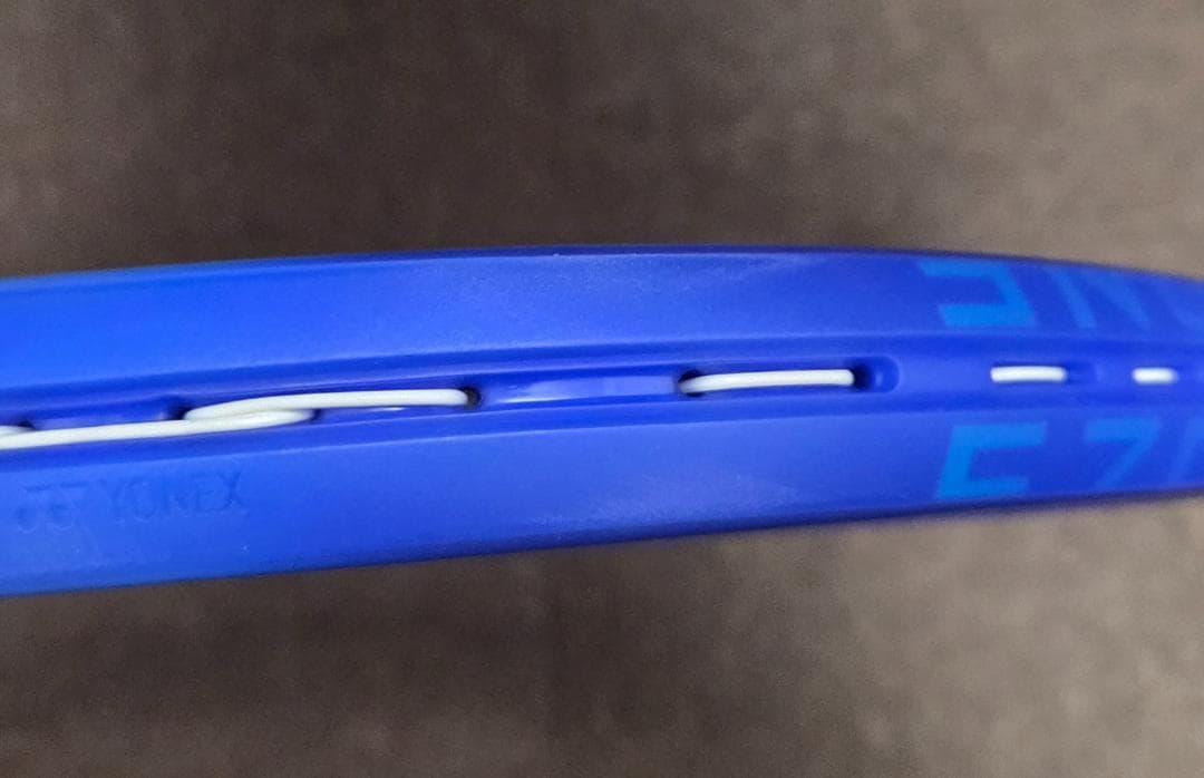 【美品】YONEX EZONE 110 (2025) G1 / ポリツアーレブ張