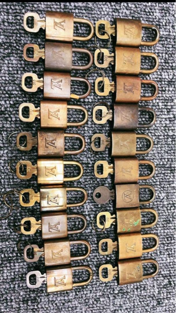 ルイヴィトン　LV カデナ　パドロック　鍵1つ付き　20個セット