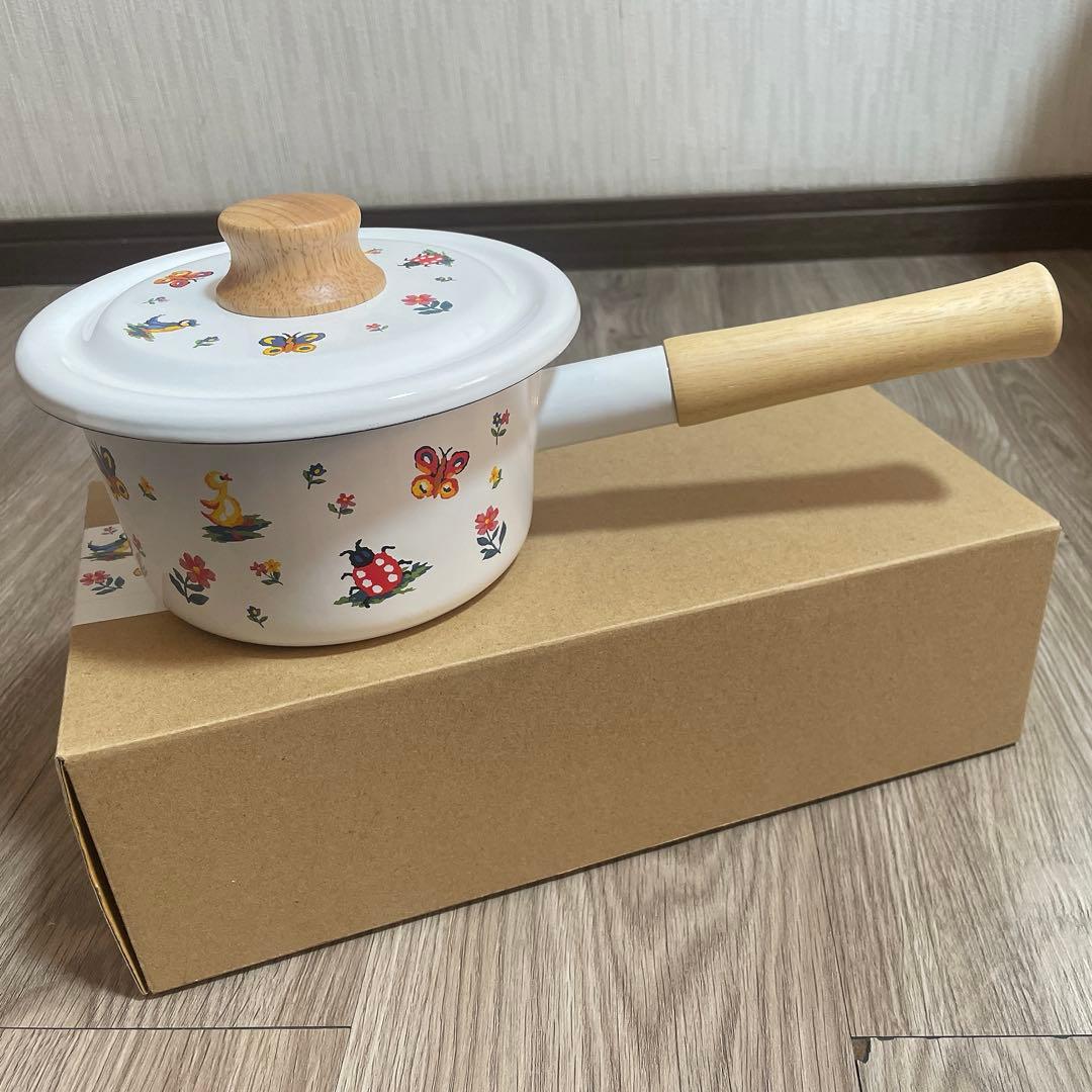 本日お値下げフェイラー　ハイジ　ホーローミルクパン