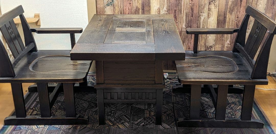 専用です。　天然木 肘掛け椅子