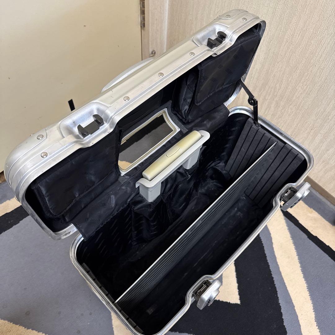 リモア パイロット シルバー アルミ キャリーケース