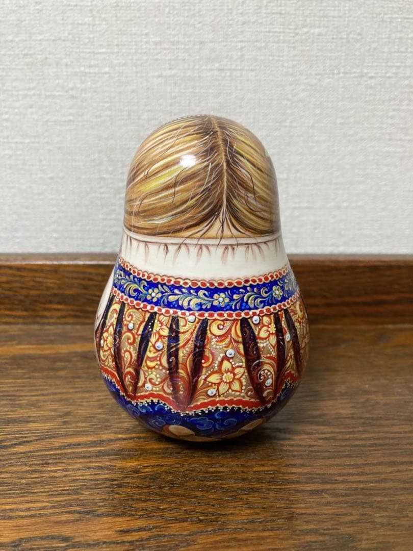 ロシア雑貨☆伝統衣装の起き上がりこぼし♪『猫とマトリョーシカ』ミラ作