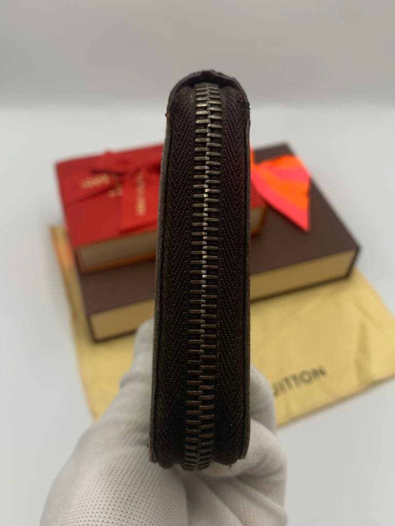 ルイヴィトン モノグラム ジッピーウォレット 長財布 正規品 P55