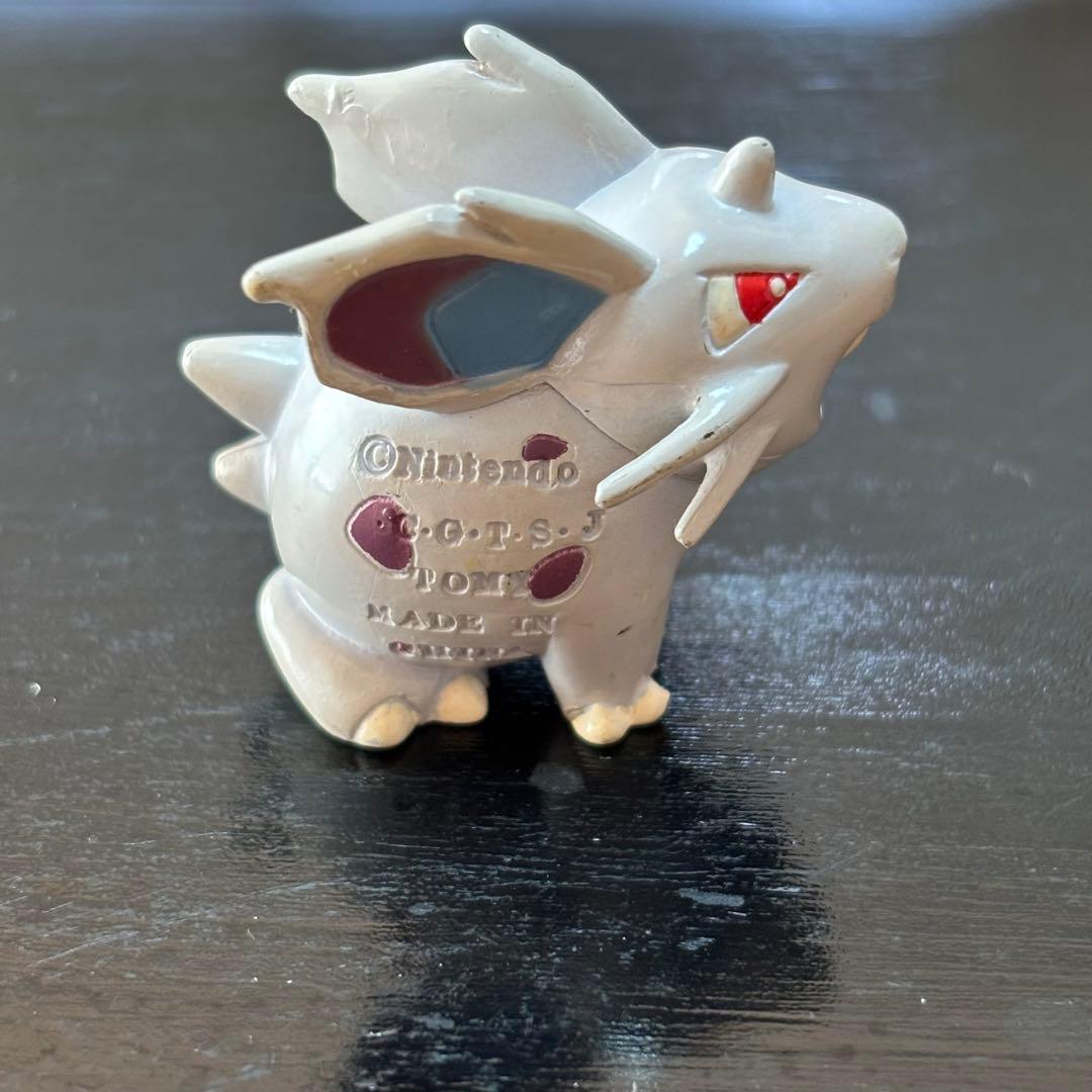 ポケモン　モンコレ　ニドラン♀【初期】