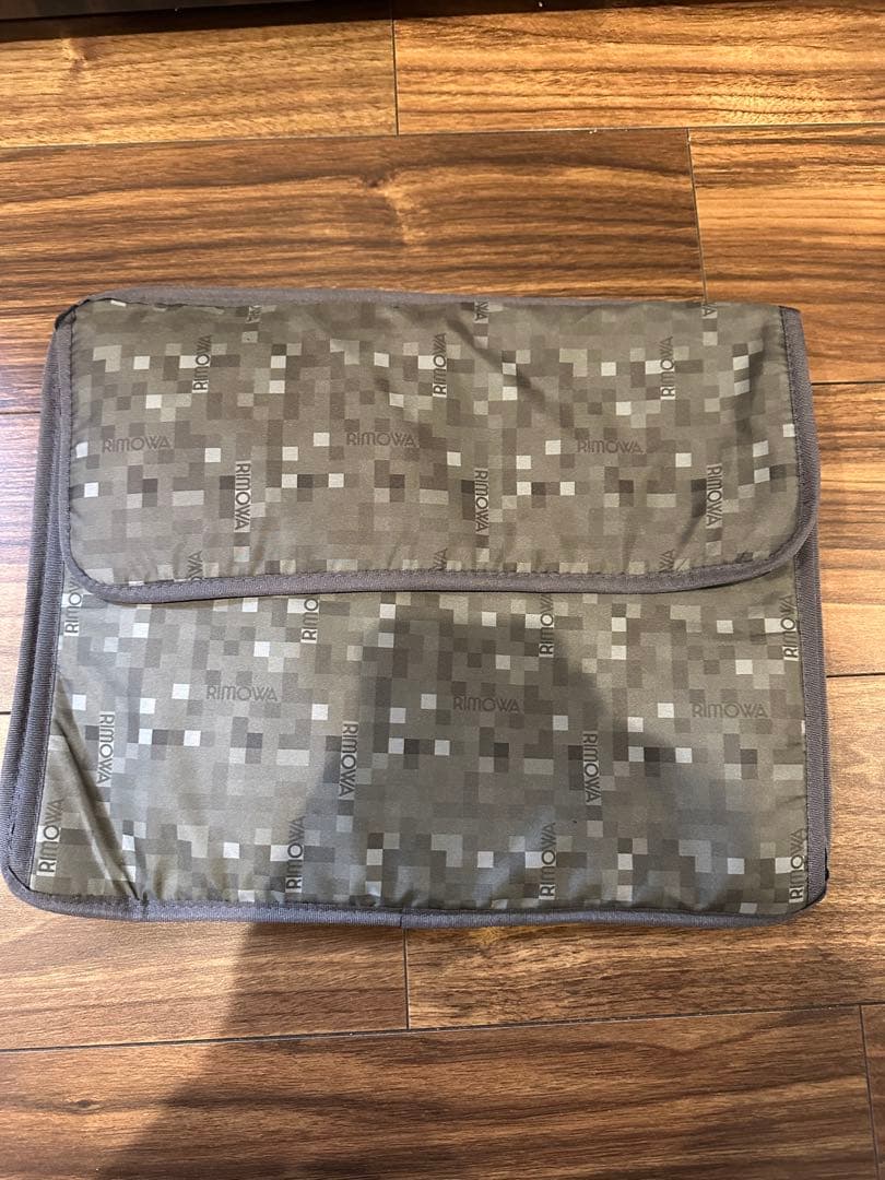 RIMOWA SALSA 黒　リモワ サルサ 25L 廃盤2輪キャリーケース