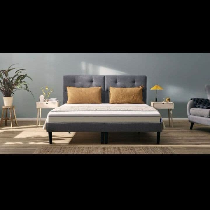 実物写真　美品　Emma クイーン　ベッド　フレーム 　エマスリープ　マットレス