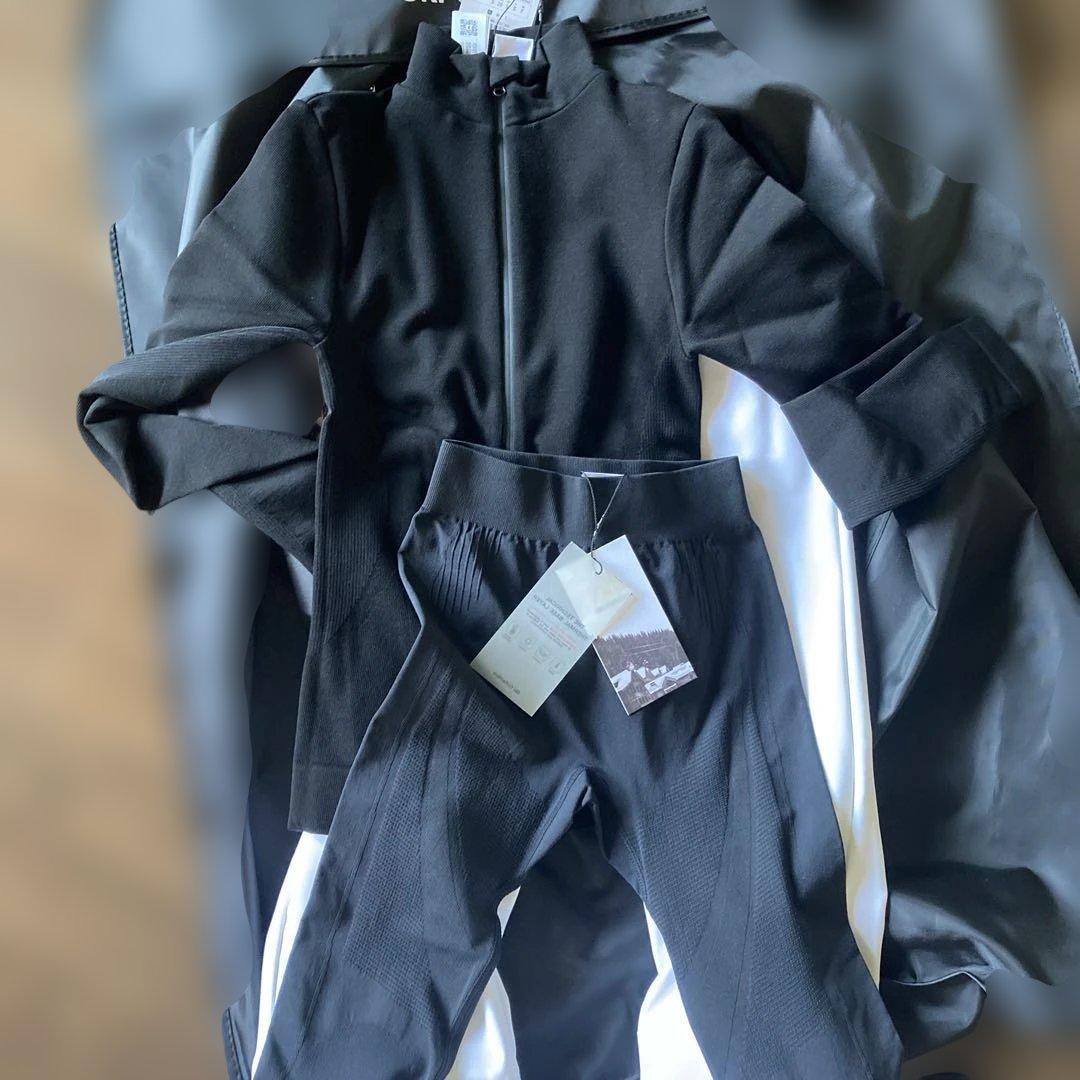 ZARAスキーウェア上下S新品カバーインナー付き