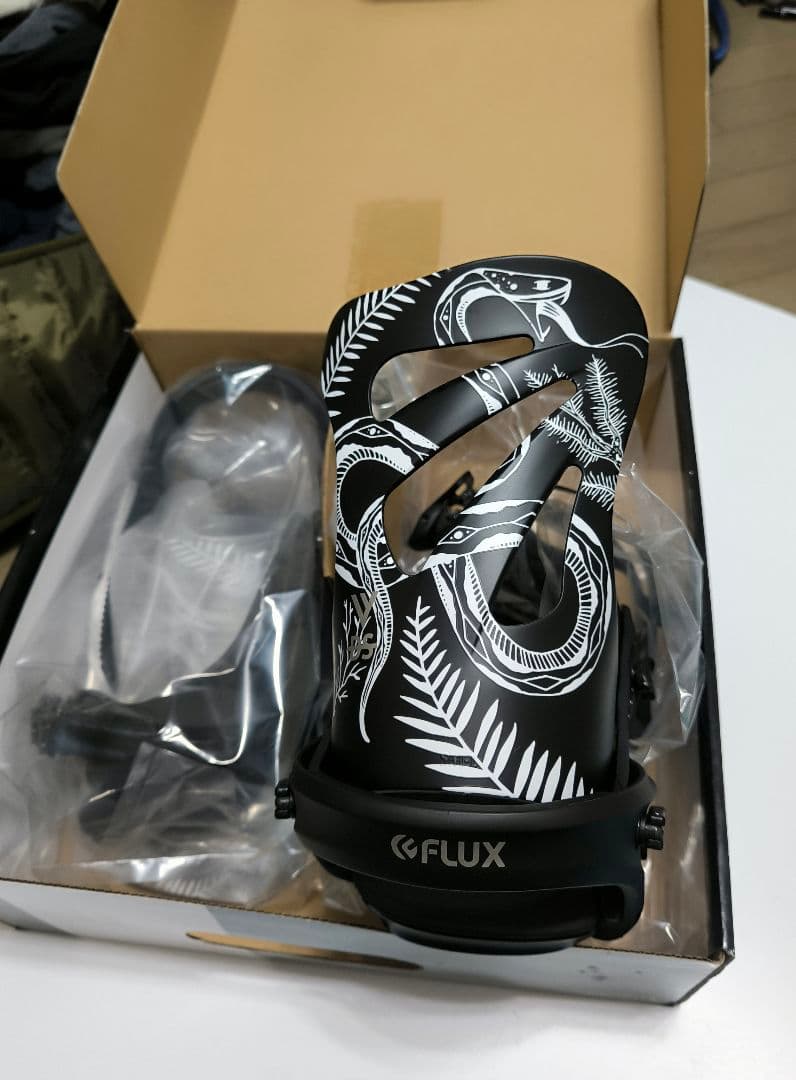 FLUX スノーボードビンディング DSMJ